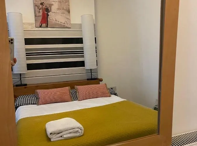 Golden Triangle Budget Rooms